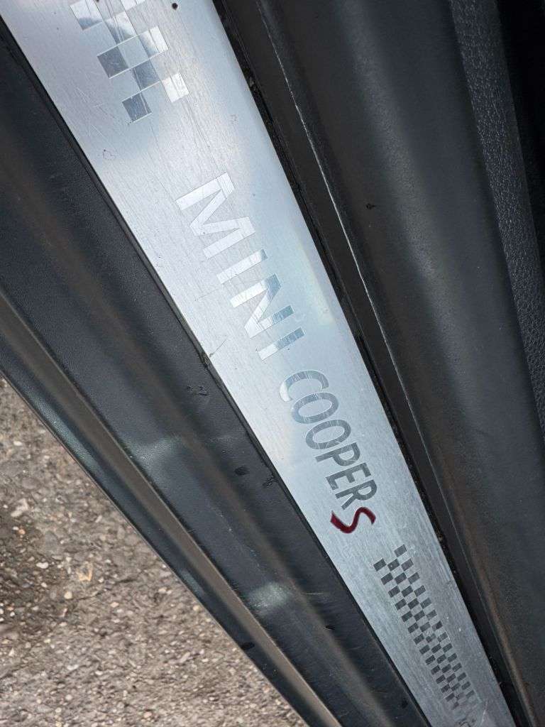 2009 MINI HATCH 2009 MINI HATCH