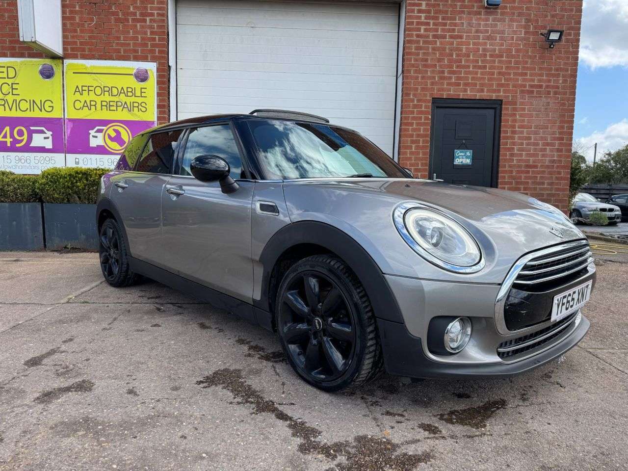 A 2016 MINI CLUBMAN 2.0 Cooper D Estate 6dr Diesel Manual Euro 6 (s/s) (150 ps) A 2016 MINI CLUBMAN 2.0 Cooper D Estate 6dr Diesel Manual Euro 6 (s/s) (150 ps)