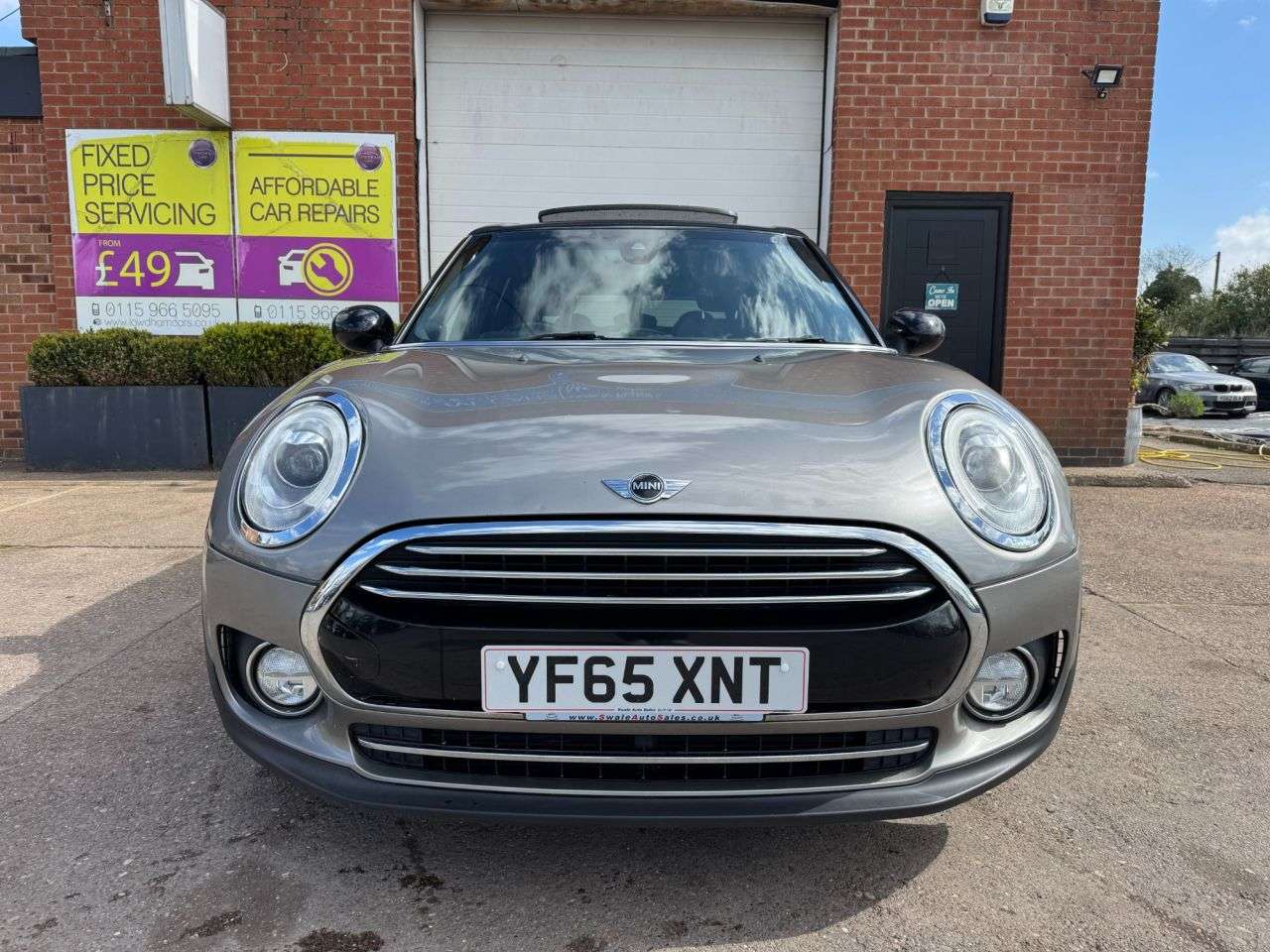 A 2016 MINI CLUBMAN 2.0 Cooper D Estate 6dr Diesel Manual Euro 6 (s/s) (150 ps) A 2016 MINI CLUBMAN 2.0 Cooper D Estate 6dr Diesel Manual Euro 6 (s/s) (150 ps)