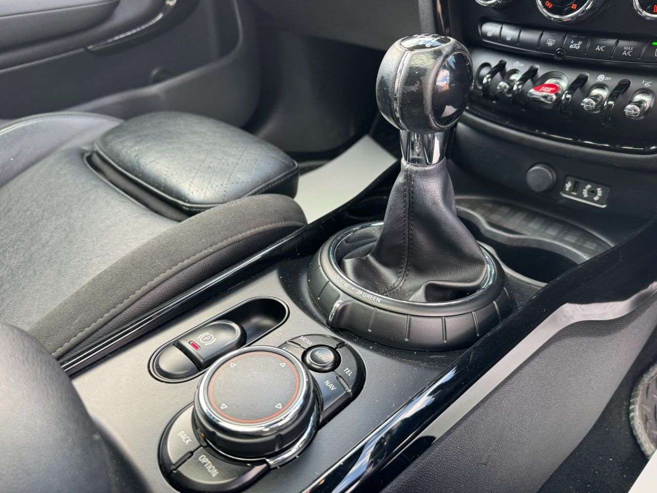 2016 MINI CLUBMAN 2016 MINI CLUBMAN