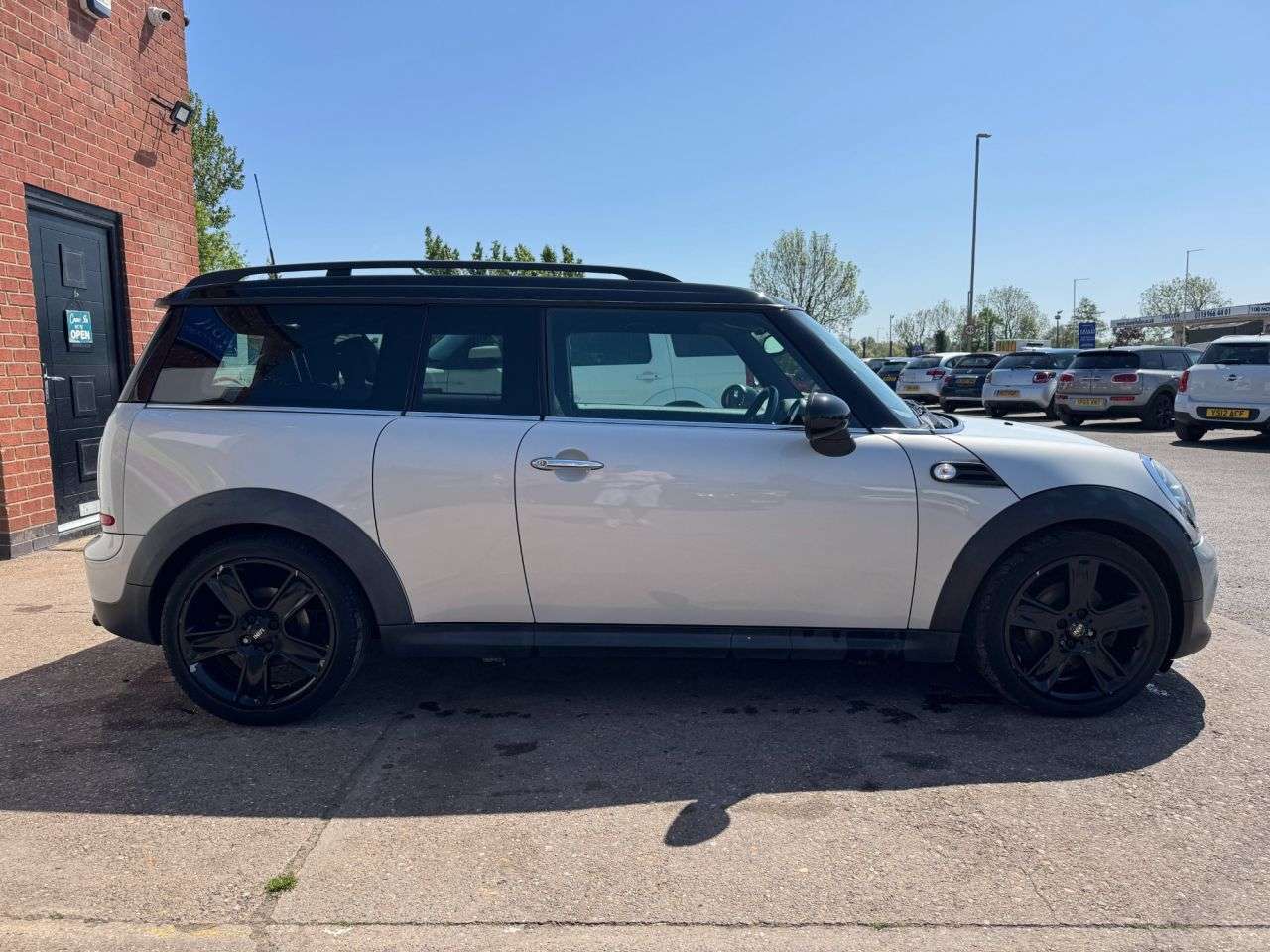 2010 MINI CLUBMAN 2010 MINI CLUBMAN