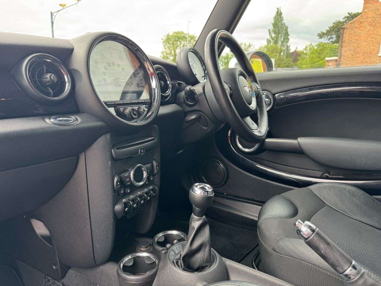 2010 MINI CLUBMAN 2010 MINI CLUBMAN