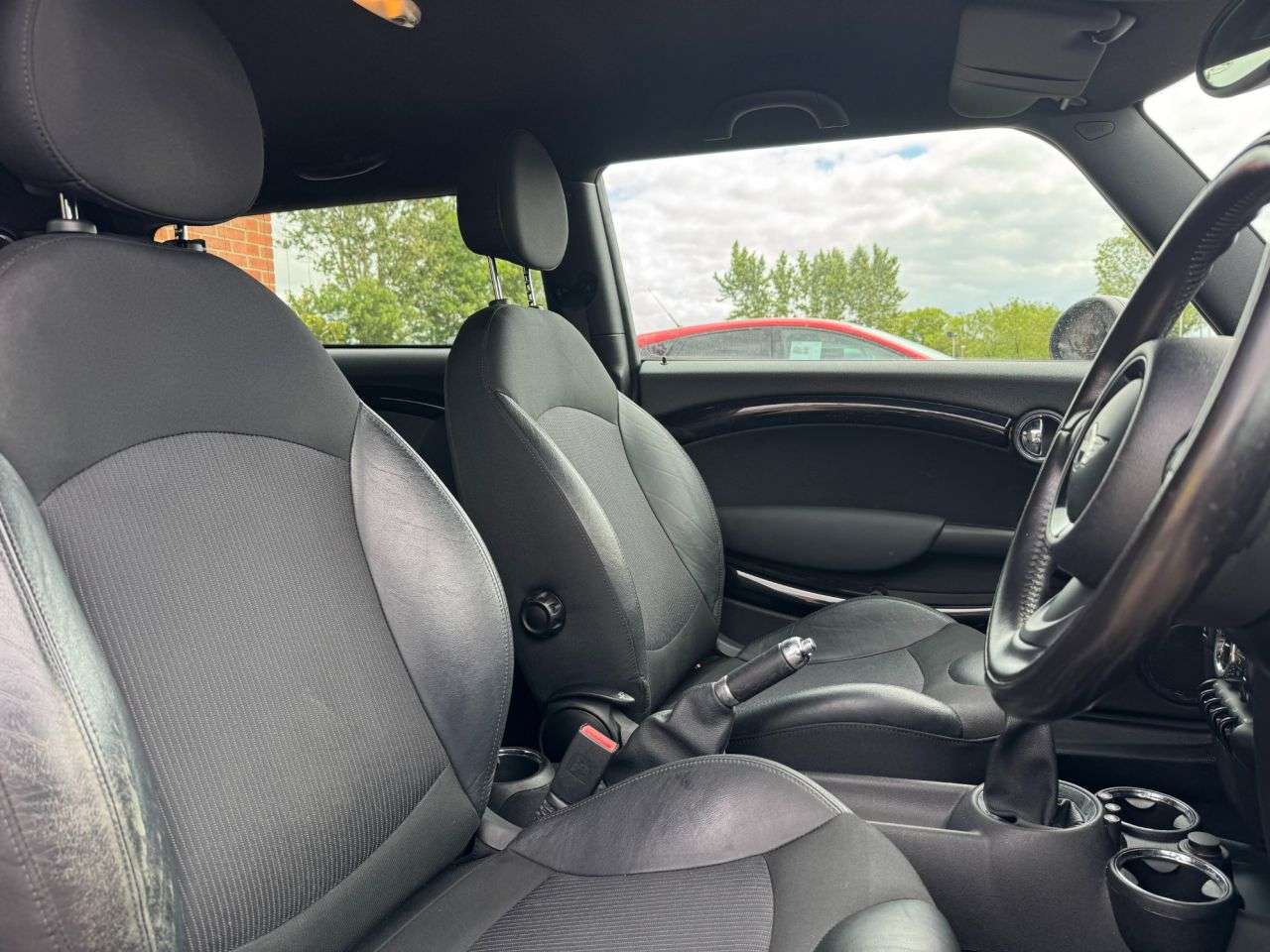 2010 MINI CLUBMAN 2010 MINI CLUBMAN