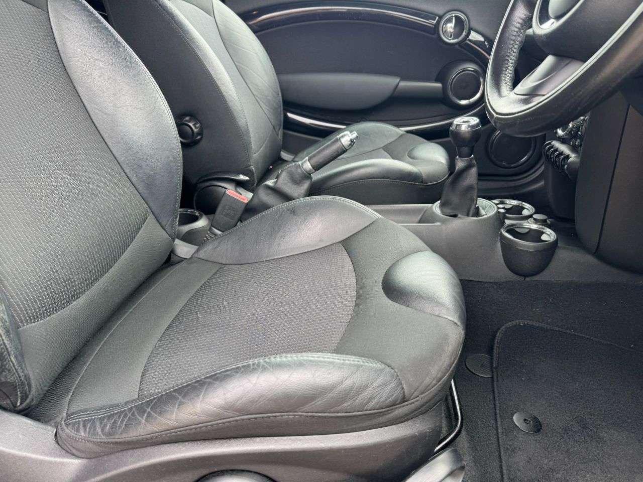 2010 MINI CLUBMAN 2010 MINI CLUBMAN