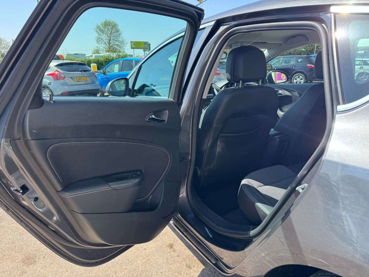 2011 VAUXHALL ASTRA 2011 VAUXHALL ASTRA