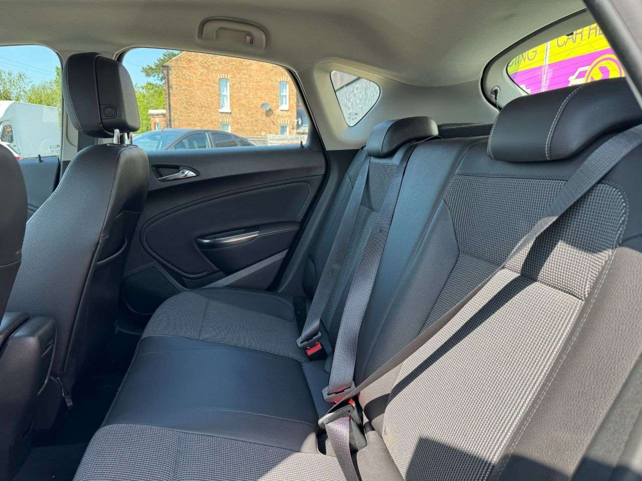 2011 VAUXHALL ASTRA 2011 VAUXHALL ASTRA