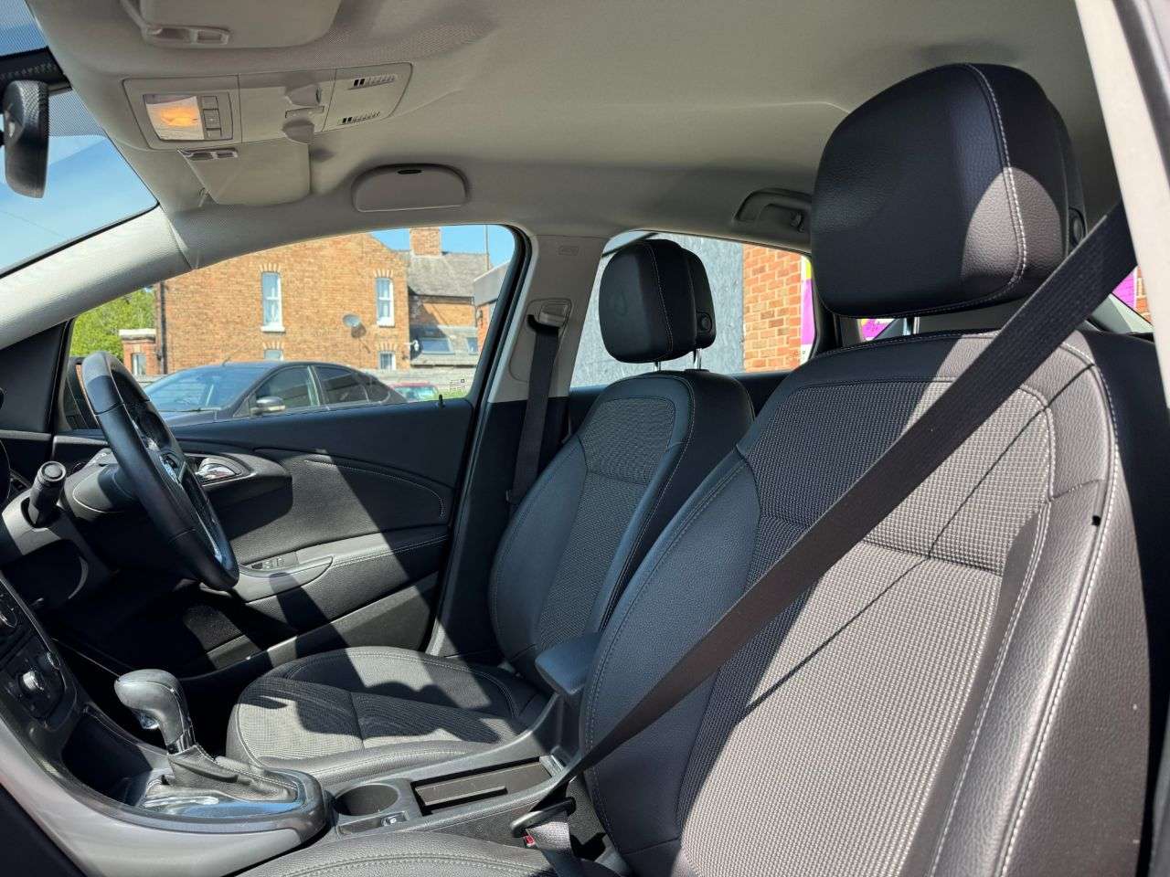 2011 VAUXHALL ASTRA 2011 VAUXHALL ASTRA
