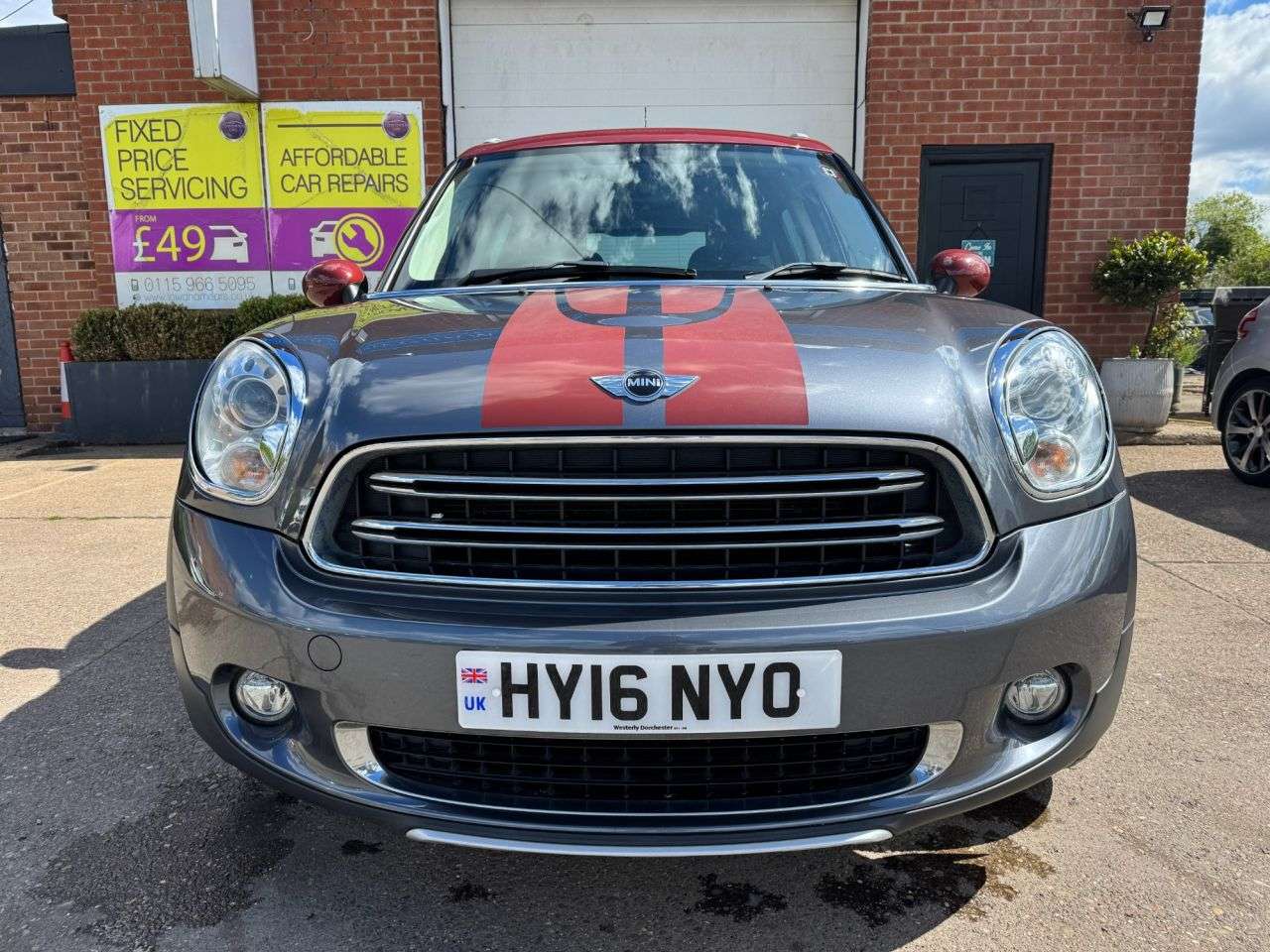 A 2016 MINI COUNTRYMAN 1.6 Cooper Park Lane SUV 5dr Petrol Auto ALL4 Euro 6 (122 ps) A 2016 MINI COUNTRYMAN 1.6 Cooper Park Lane SUV 5dr Petrol Auto ALL4 Euro 6 (122 ps)