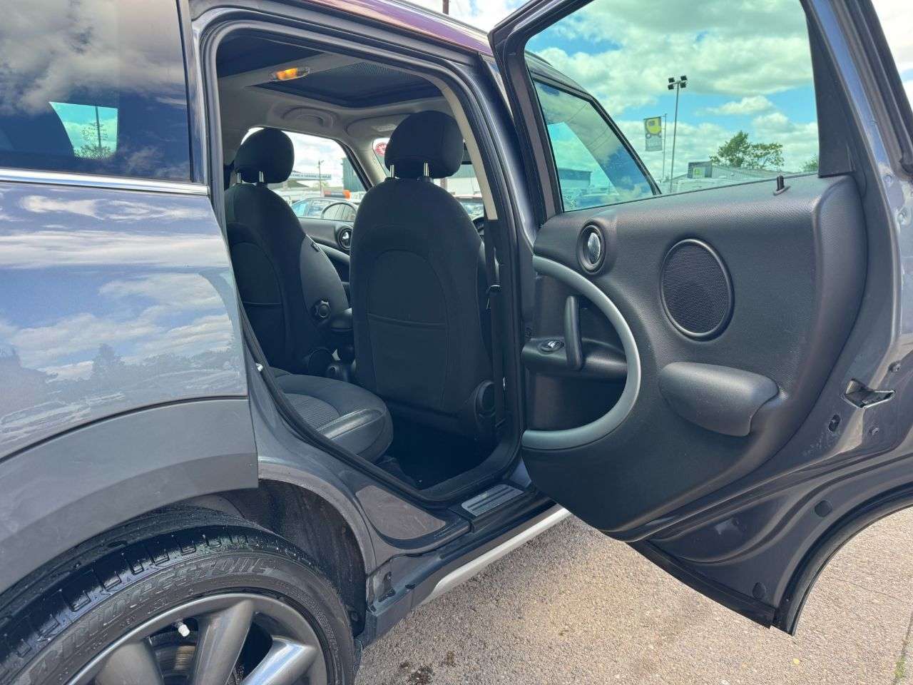 2016 MINI COUNTRYMAN 2016 MINI COUNTRYMAN