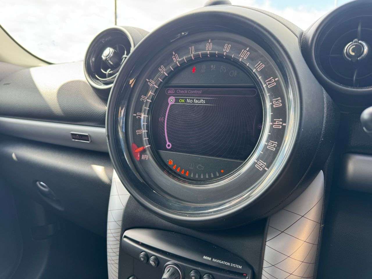 2016 MINI COUNTRYMAN 2016 MINI COUNTRYMAN
