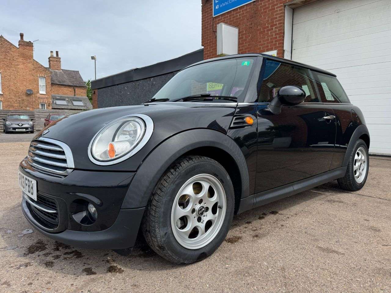 A 2013 MINI HATCH 1.6 Cooper Hatchback 3dr Petrol Manual Euro 5 (s/s) (122 ps) A 2013 MINI HATCH 1.6 Cooper Hatchback 3dr Petrol Manual Euro 5 (s/s) (122 ps)