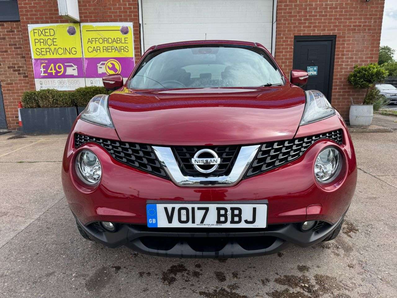 A 2017 NISSAN JUKE 1.5 dCi Tekna SUV 5dr Diesel Manual Euro 6 (s/s) (110 ps) A 2017 NISSAN JUKE 1.5 dCi Tekna SUV 5dr Diesel Manual Euro 6 (s/s) (110 ps)