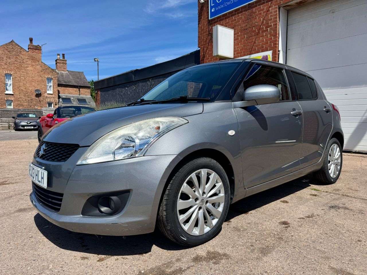 A 2013 SUZUKI SWIFT 1.2 SZ4 Hatchback 5dr Petrol Auto Euro 5 (94 ps) A 2013 SUZUKI SWIFT 1.2 SZ4 Hatchback 5dr Petrol Auto Euro 5 (94 ps)