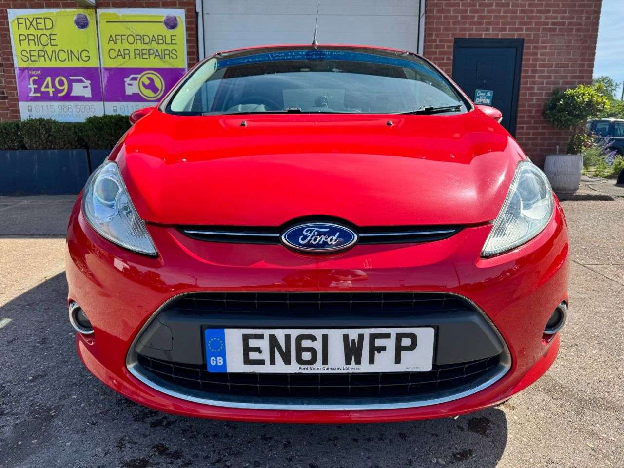 A 2012 FORD FIESTA 1.4 TDCi DPF Titanium Hatchback 5dr Diesel Manual (107 g/km, 69 bhp) A 2012 FORD FIESTA 1.4 TDCi DPF Titanium Hatchback 5dr Diesel Manual (107 g/km, 69 bhp)