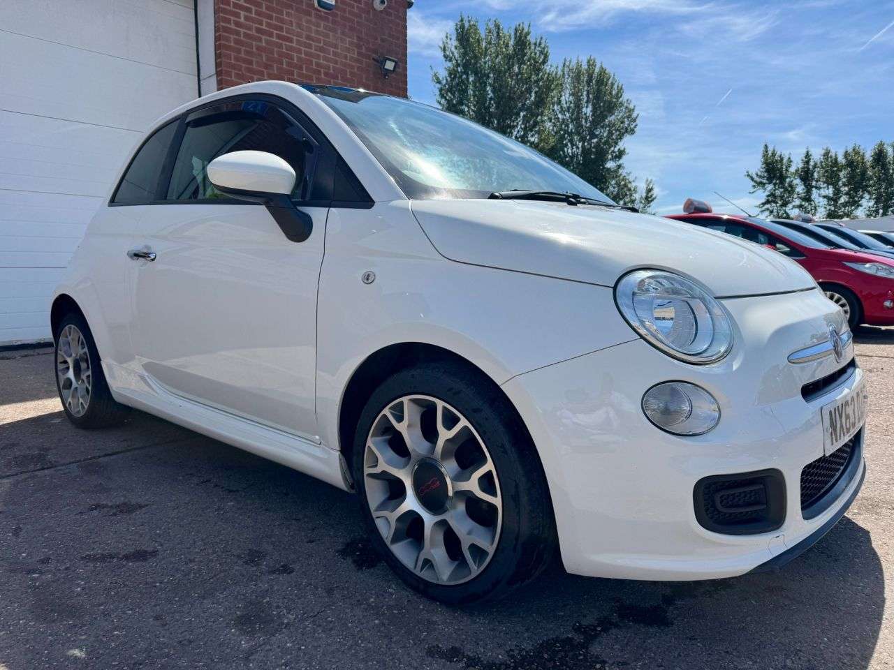 A 2013 FIAT 500 1.2 S Hatchback 3dr Petrol Manual Euro 5 (s/s) (69 bhp) A 2013 FIAT 500 1.2 S Hatchback 3dr Petrol Manual Euro 5 (s/s) (69 bhp)