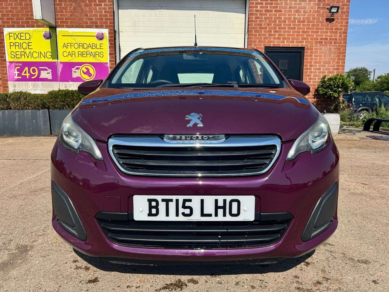 A 2015 PEUGEOT 108 1.0 VTi Active Hatchback 5dr Petrol Manual Euro 5 Euro 5 (68 ps) A 2015 PEUGEOT 108 1.0 VTi Active Hatchback 5dr Petrol Manual Euro 5 Euro 5 (68 ps)