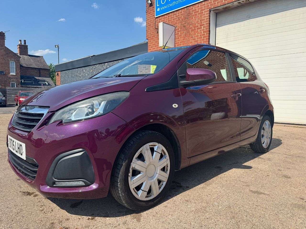A 2015 PEUGEOT 108 1.0 VTi Active Hatchback 5dr Petrol Manual Euro 5 Euro 5 (68 ps) A 2015 PEUGEOT 108 1.0 VTi Active Hatchback 5dr Petrol Manual Euro 5 Euro 5 (68 ps)