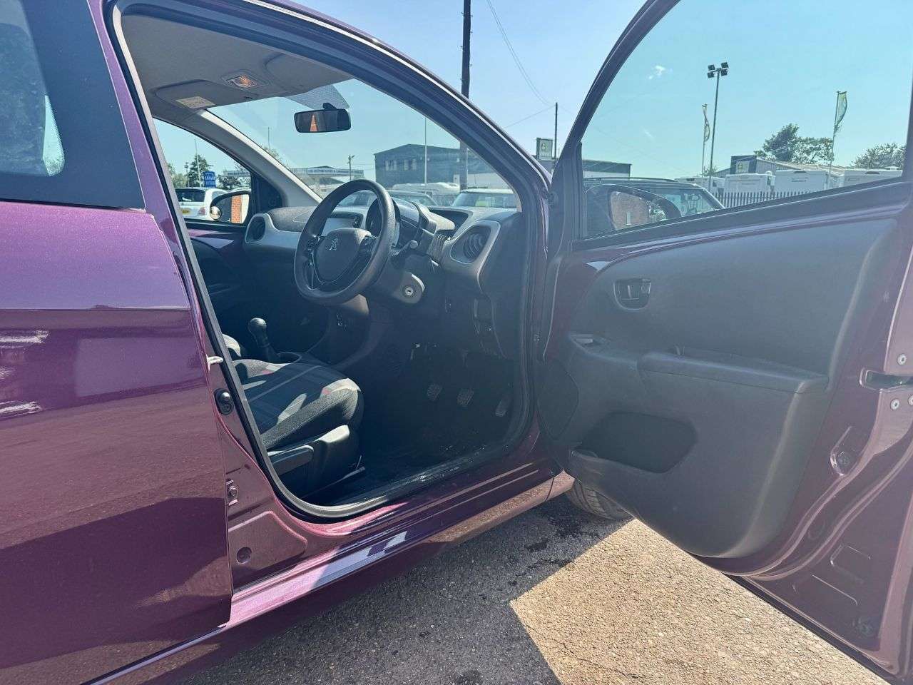 2015 PEUGEOT 108 2015 PEUGEOT 108