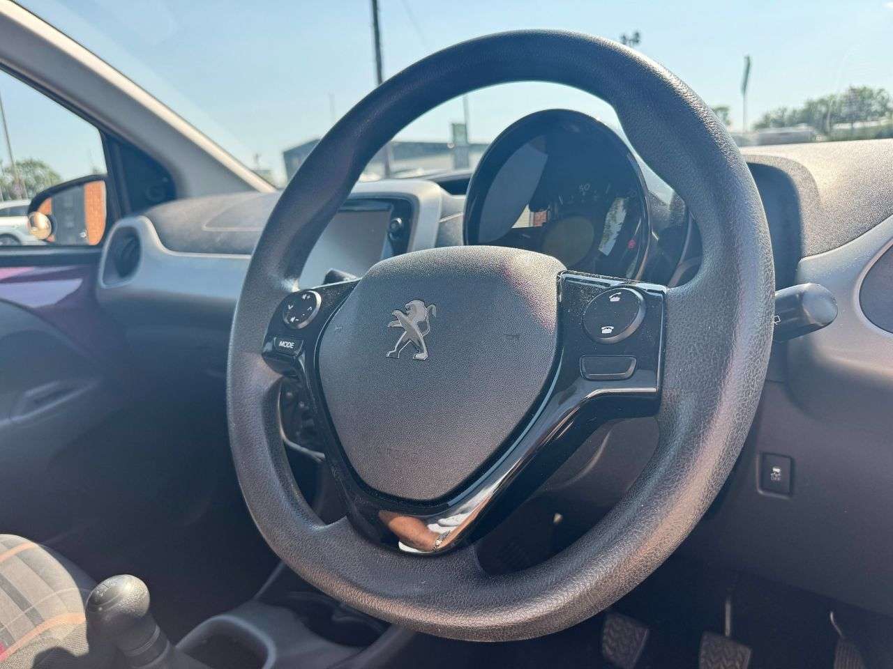 2015 PEUGEOT 108 2015 PEUGEOT 108