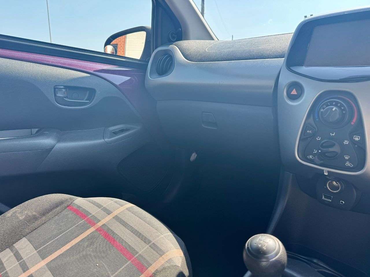 2015 PEUGEOT 108 2015 PEUGEOT 108