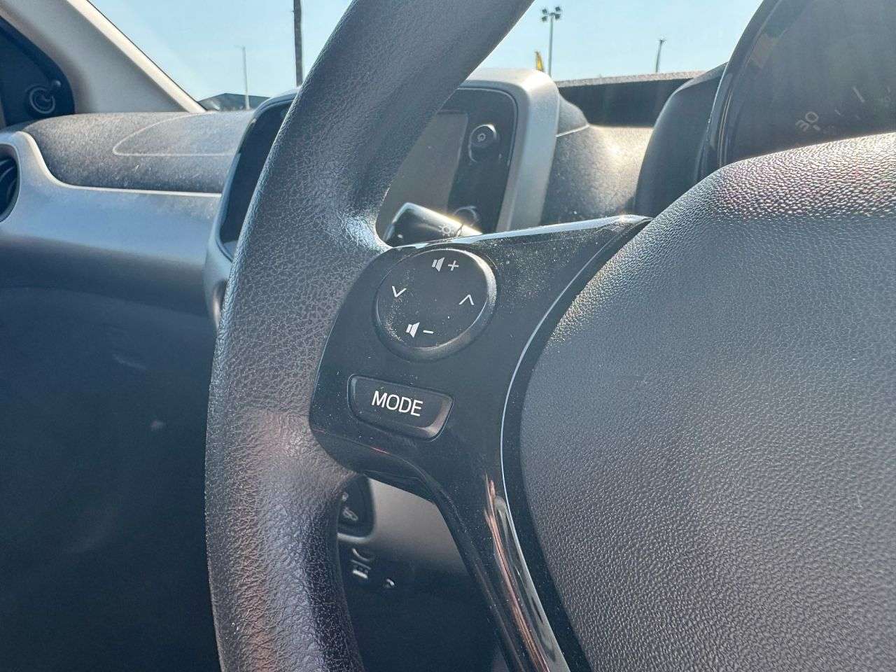2015 PEUGEOT 108 2015 PEUGEOT 108