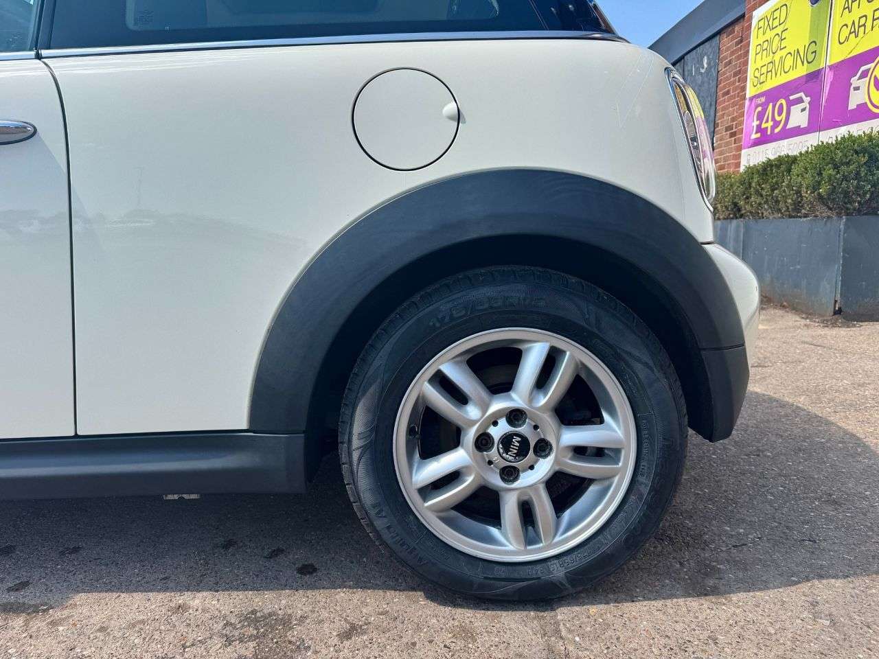 2011 MINI HATCH 2011 MINI HATCH