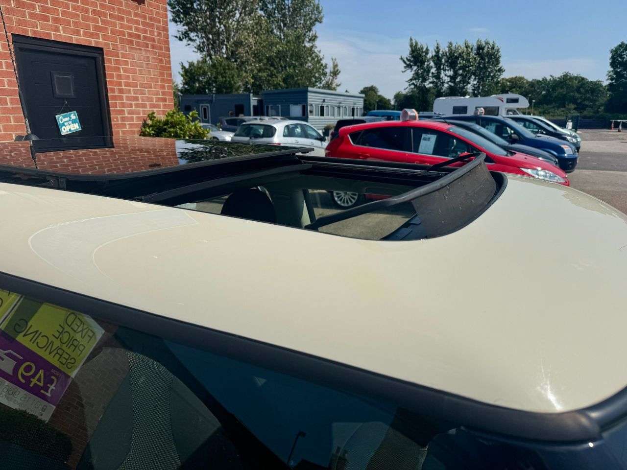 2011 MINI HATCH 2011 MINI HATCH