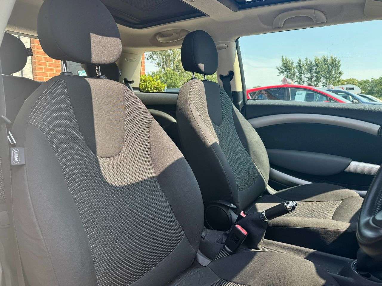 2011 MINI HATCH 2011 MINI HATCH