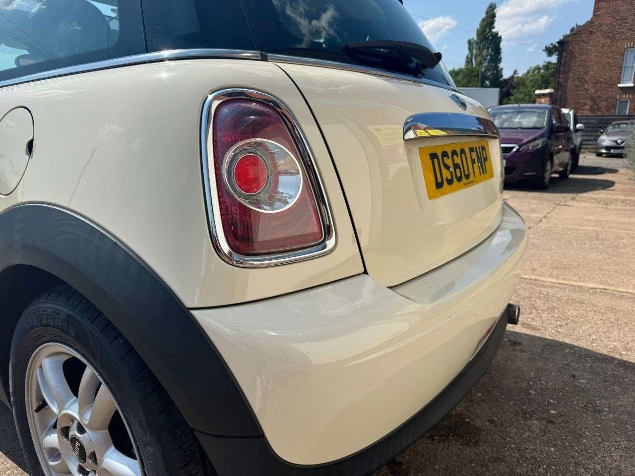 2011 MINI HATCH 2011 MINI HATCH