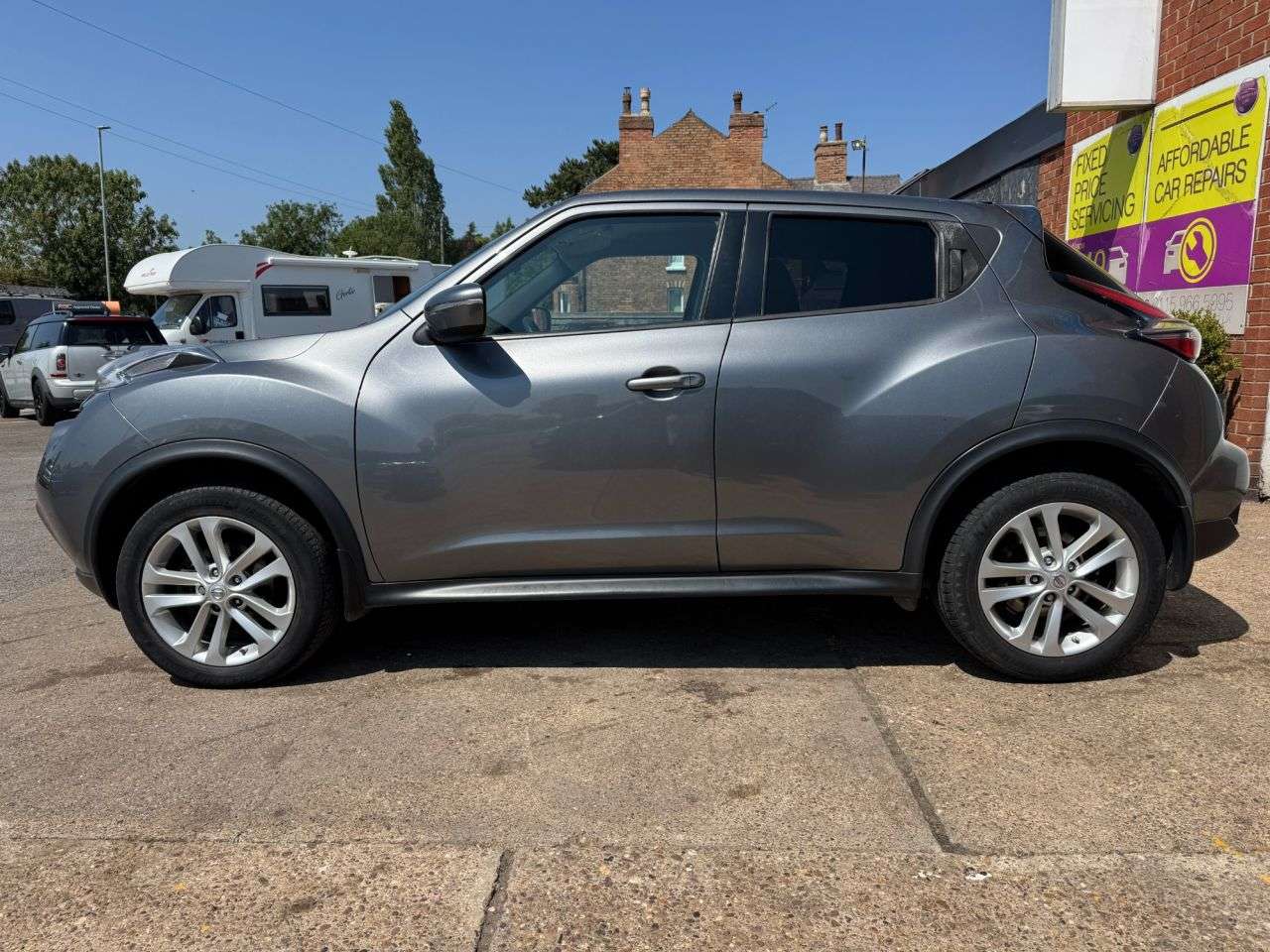 A 2014 NISSAN JUKE 1.5 dCi 8v Acenta SUV 5dr Diesel Manual Euro 5 (s/s) (110 ps) A 2014 NISSAN JUKE 1.5 dCi 8v Acenta SUV 5dr Diesel Manual Euro 5 (s/s) (110 ps)