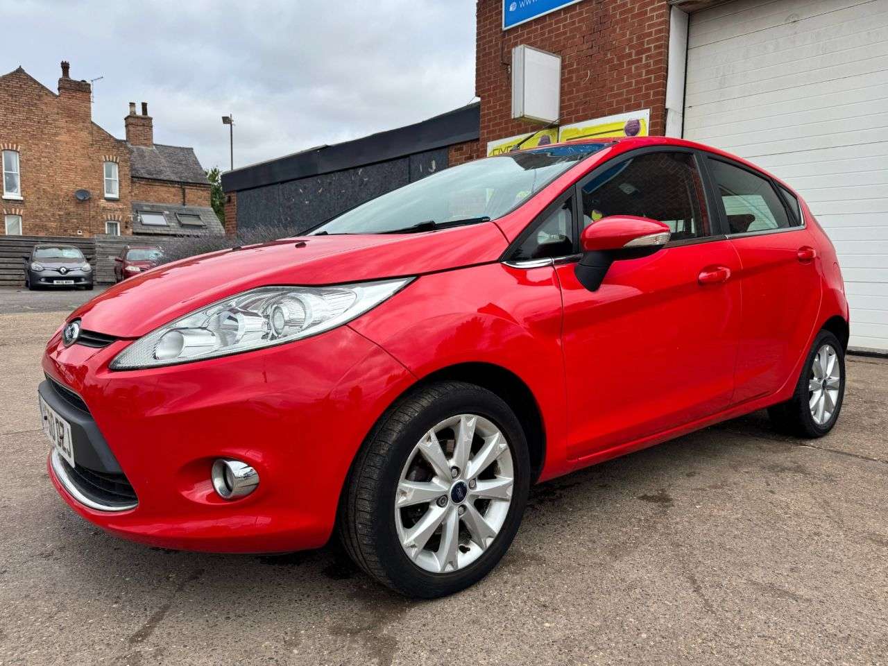 A 2010 FORD FIESTA 1.4 TDCi DPF Zetec Hatchback 5dr Diesel Manual (107 g/km, 69 bhp) A 2010 FORD FIESTA 1.4 TDCi DPF Zetec Hatchback 5dr Diesel Manual (107 g/km, 69 bhp)