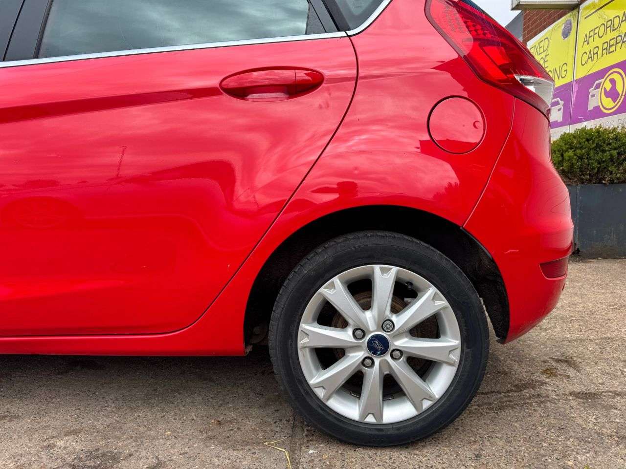 2010 FORD FIESTA 2010 FORD FIESTA