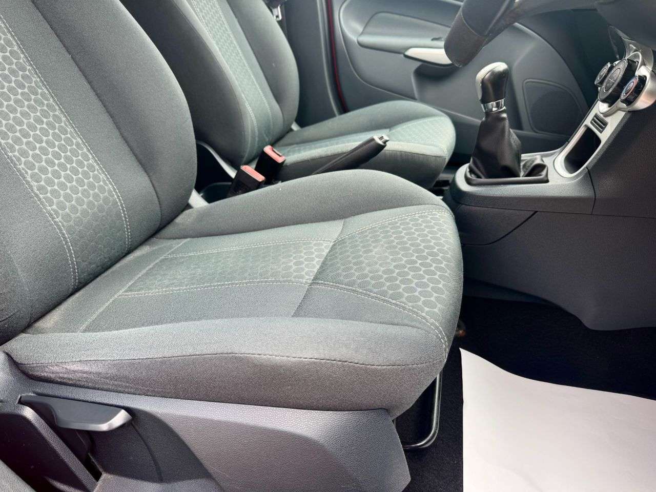 2010 FORD FIESTA 2010 FORD FIESTA