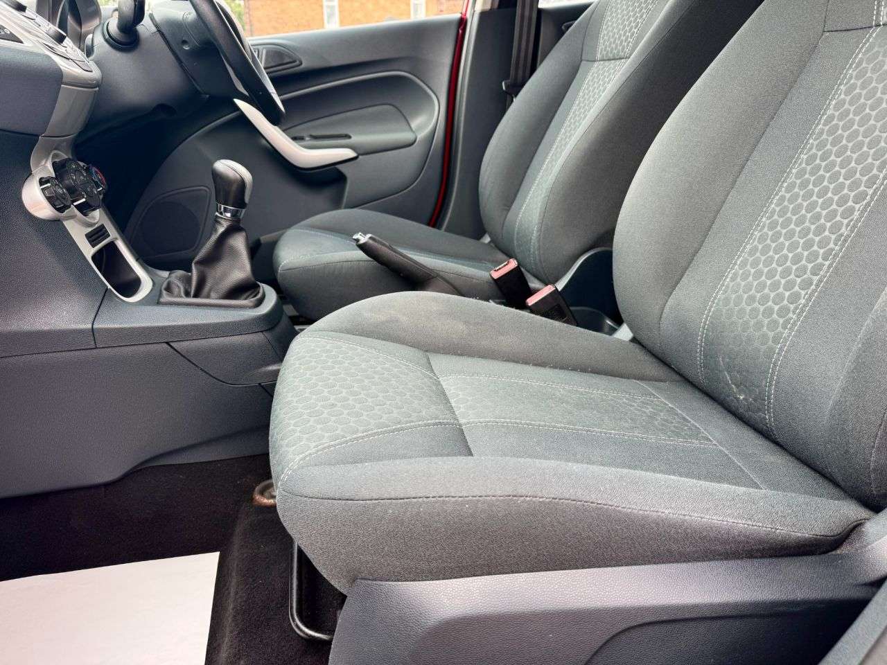 2010 FORD FIESTA 2010 FORD FIESTA