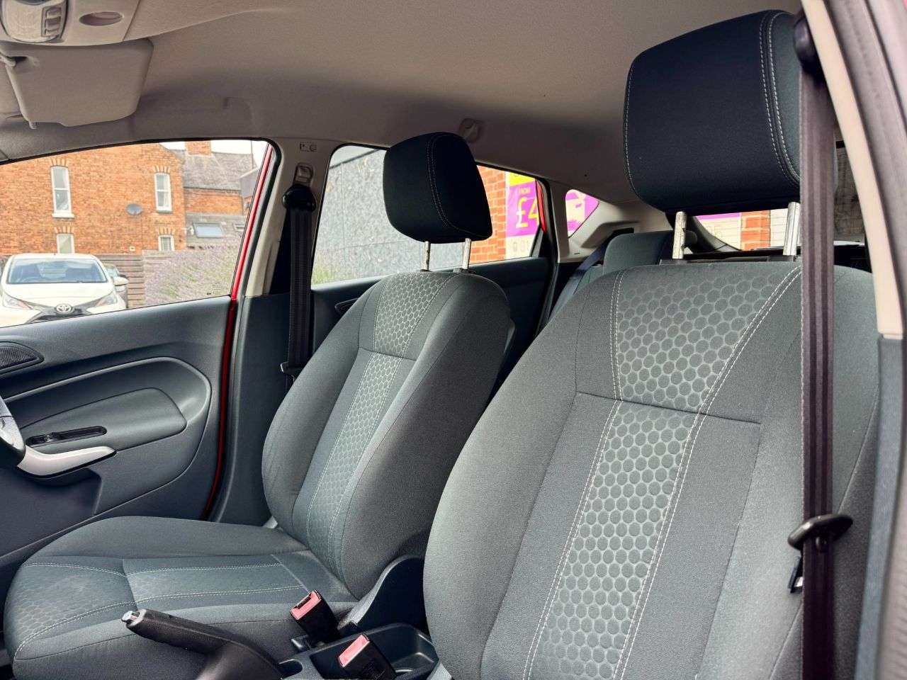 2010 FORD FIESTA 2010 FORD FIESTA