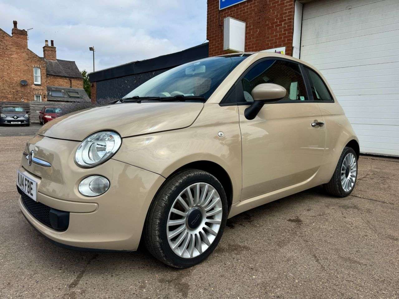 A 2014 FIAT 500 1.2 Pop Hatchback 3dr Petrol Manual Euro 6 (s/s) (69 bhp) A 2014 FIAT 500 1.2 Pop Hatchback 3dr Petrol Manual Euro 6 (s/s) (69 bhp)