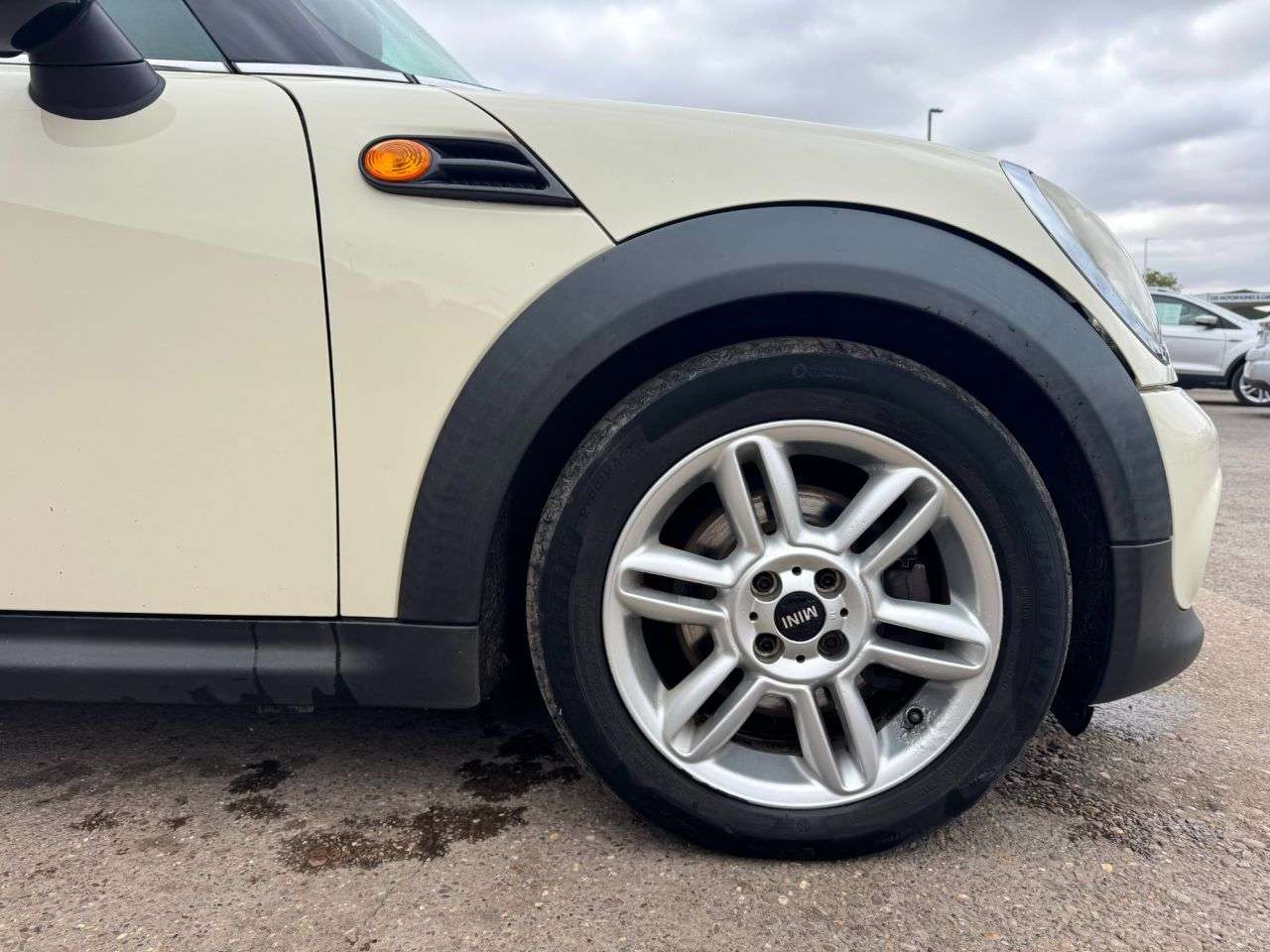 2010 MINI CLUBMAN 2010 MINI CLUBMAN