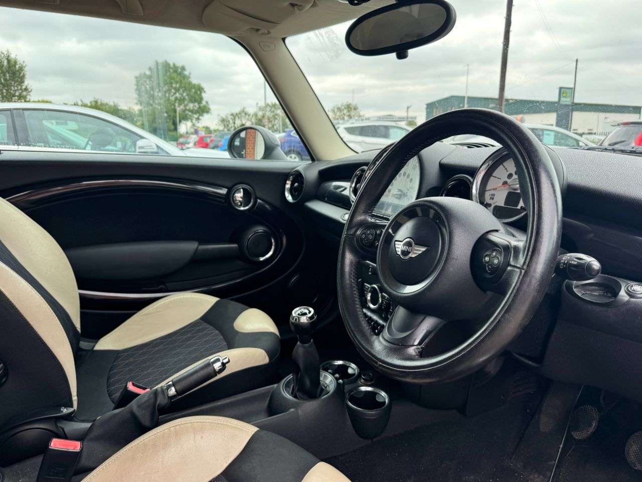 2010 MINI CLUBMAN 2010 MINI CLUBMAN