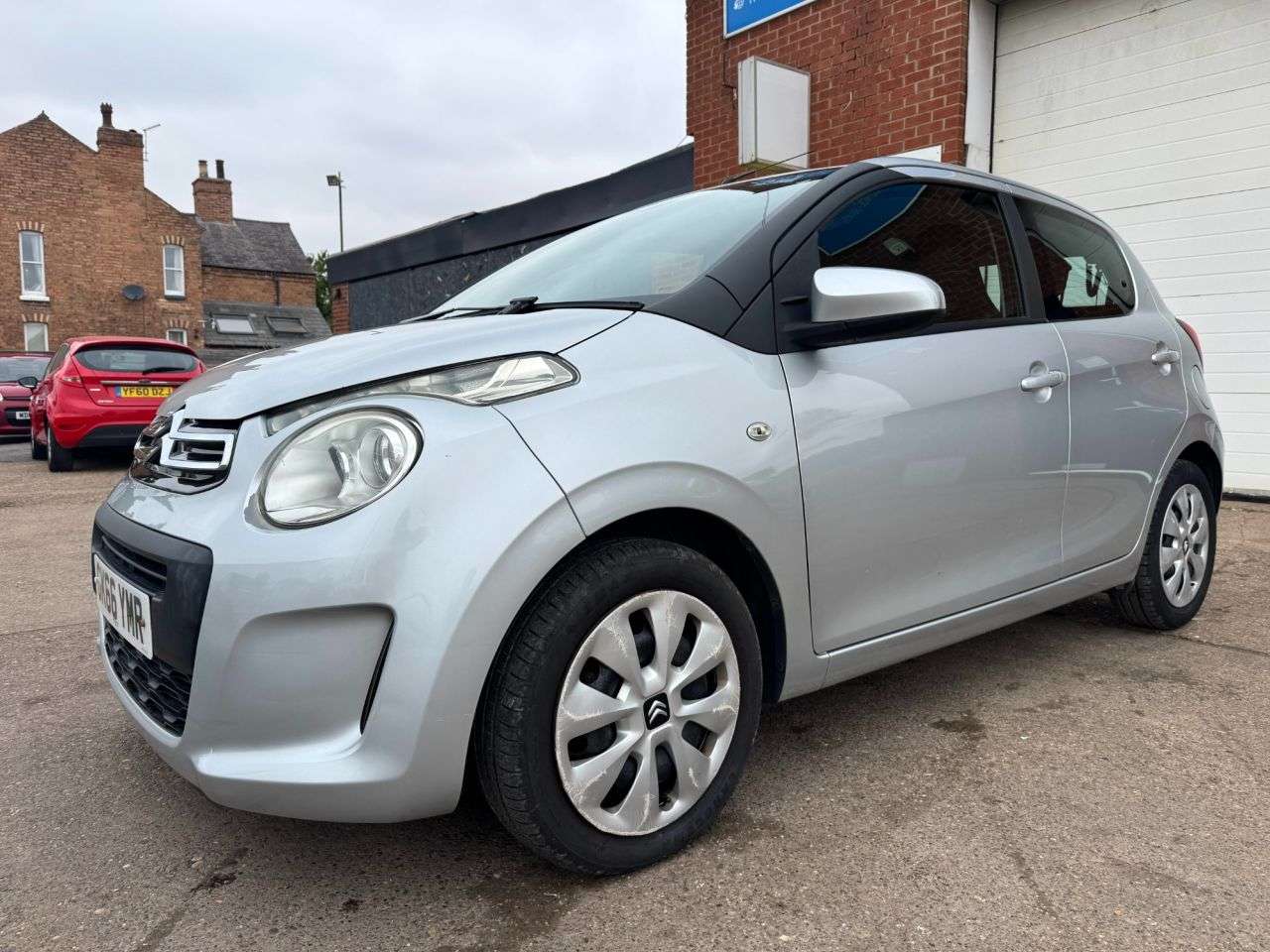 A 2016 CITROEN C1 1.0 VTi Feel Hatchback 5dr Petrol Manual Euro 6 (68 ps) A 2016 CITROEN C1 1.0 VTi Feel Hatchback 5dr Petrol Manual Euro 6 (68 ps)