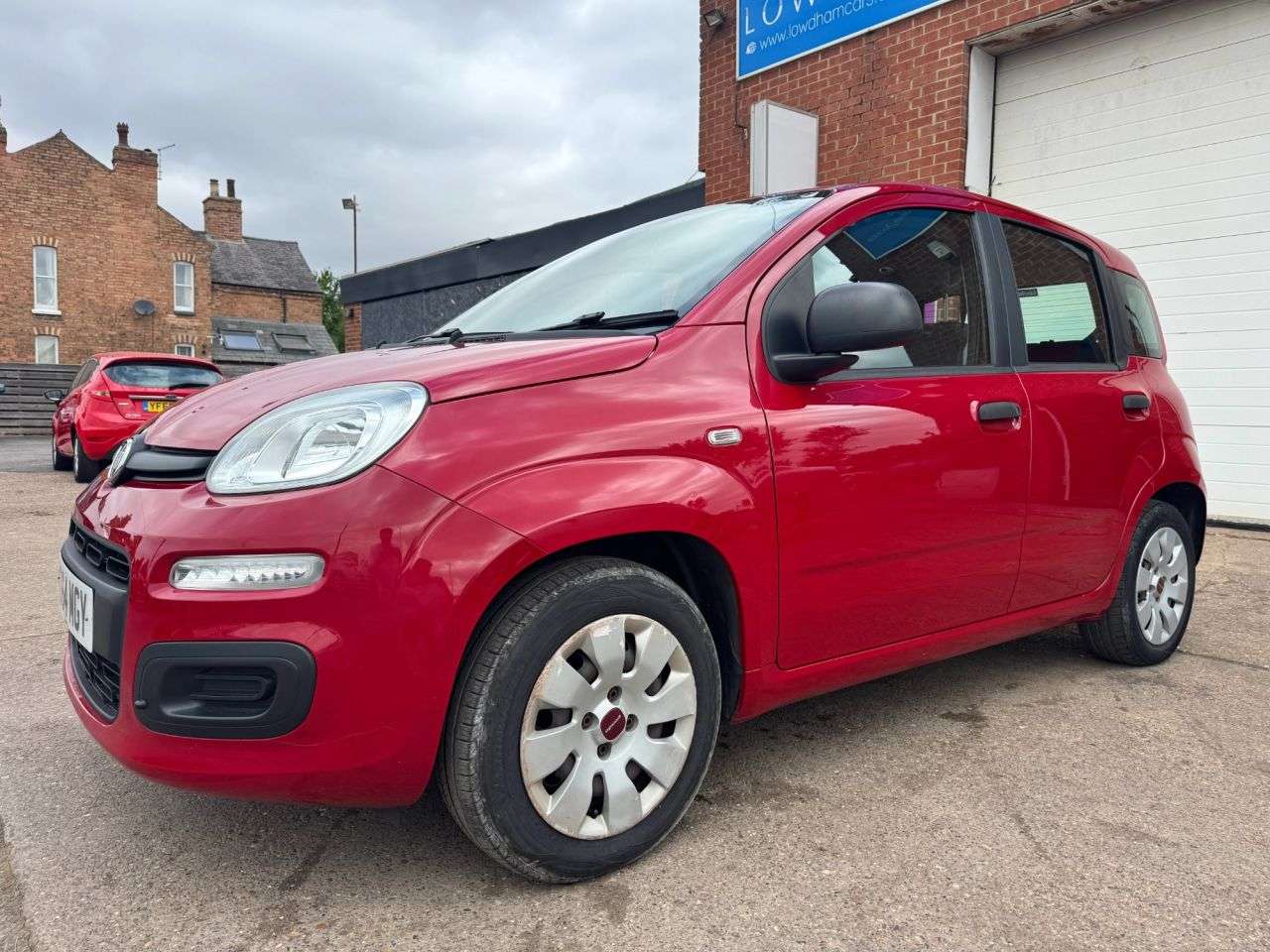 A 2015 FIAT PANDA 1.2 Pop Hatchback 5dr Petrol Manual Euro 6 (69 bhp) A 2015 FIAT PANDA 1.2 Pop Hatchback 5dr Petrol Manual Euro 6 (69 bhp)