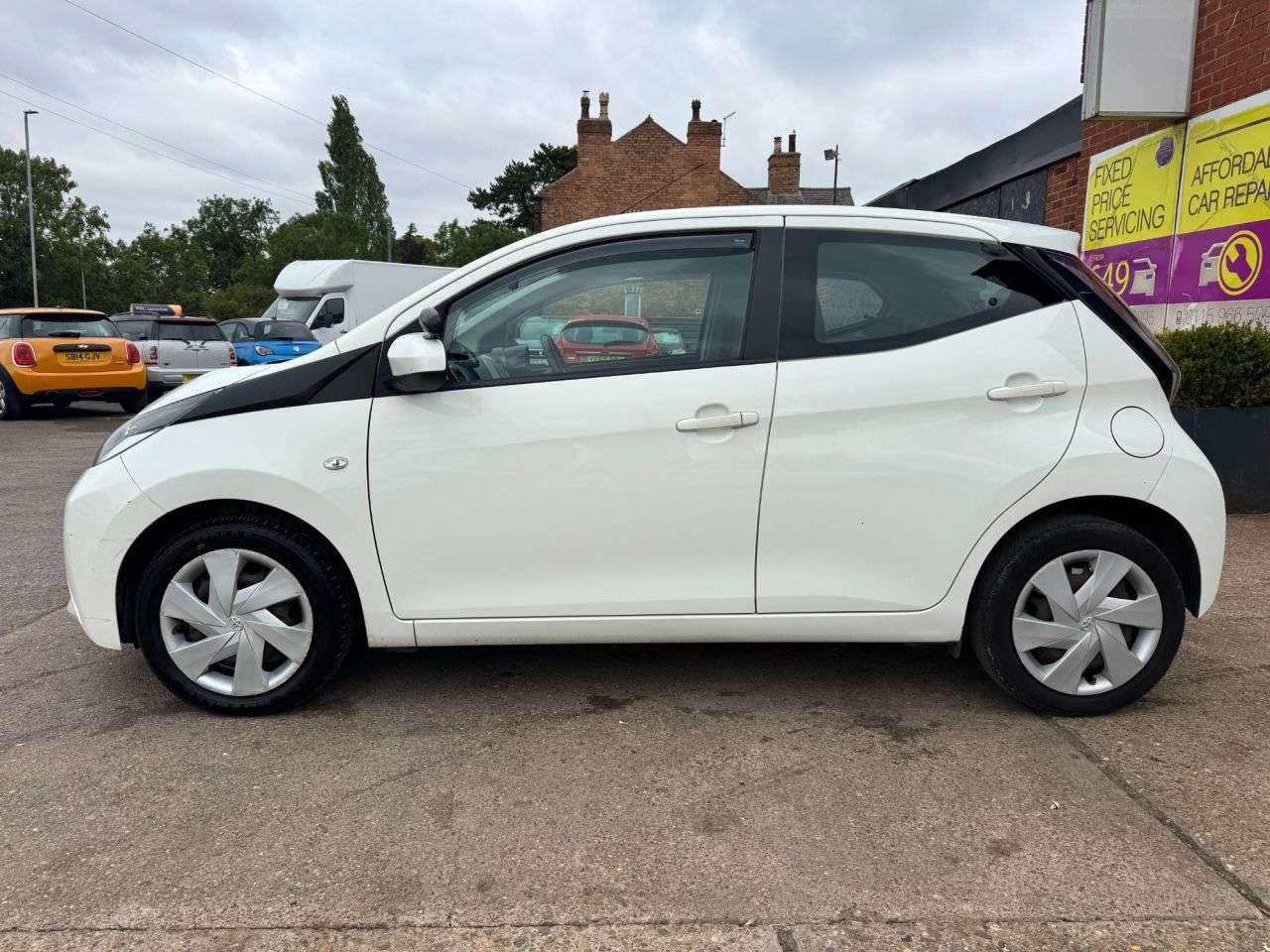 2015 TOYOTA AYGO 2015 TOYOTA AYGO
