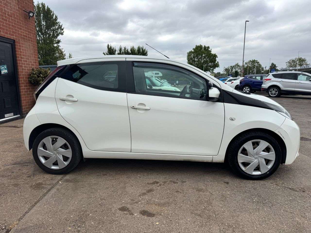 2015 TOYOTA AYGO 2015 TOYOTA AYGO