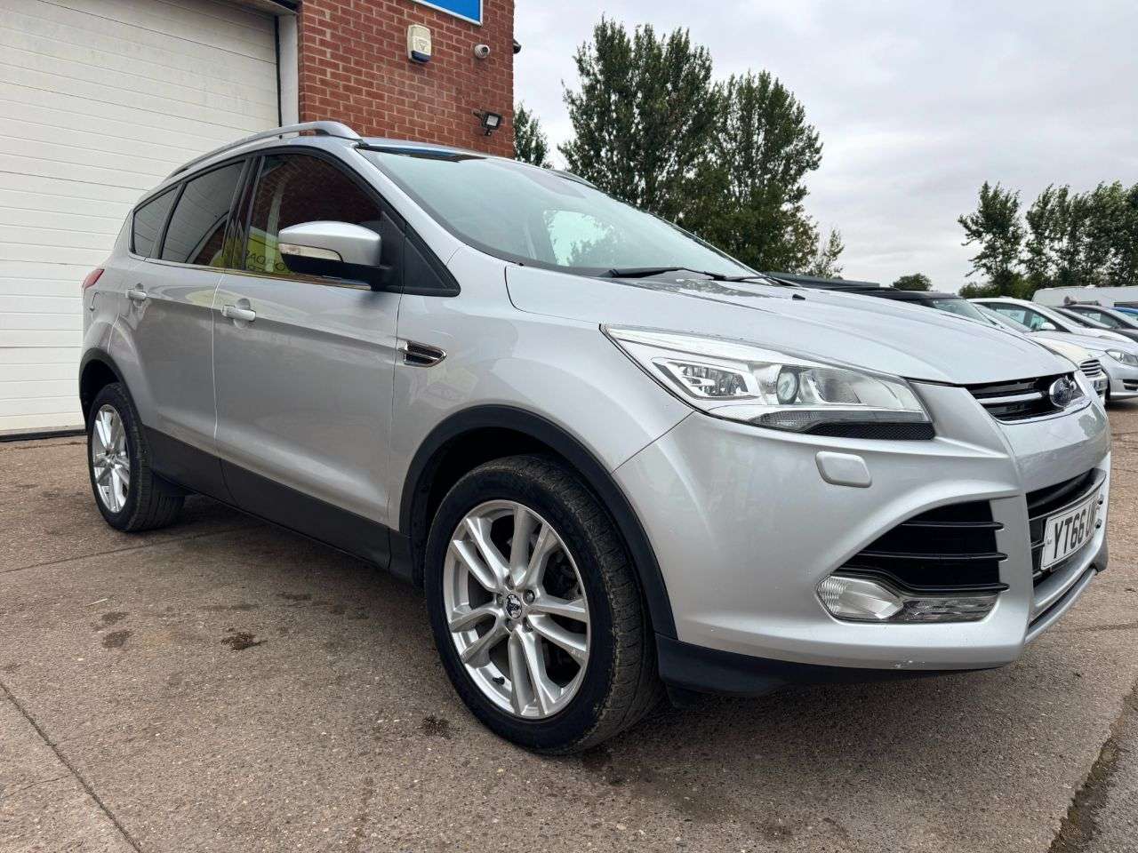 A 2016 FORD KUGA 2.0 TDCi Titanium X Sport SUV 5dr Diesel Manual AWD Euro 6 (s/s) (180 ps) A 2016 FORD KUGA 2.0 TDCi Titanium X Sport SUV 5dr Diesel Manual AWD Euro 6 (s/s) (180 ps)