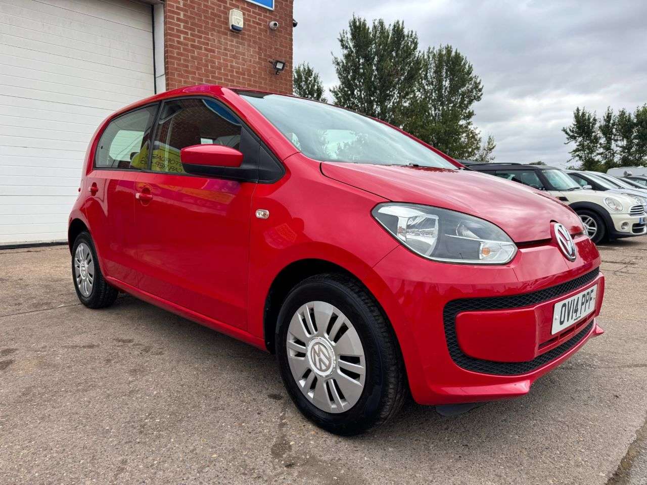 A 2014 VOLKSWAGEN UP! 1.0 Move up! Hatchback 5dr Petrol Manual Euro 5 (60 ps) A 2014 VOLKSWAGEN UP! 1.0 Move up! Hatchback 5dr Petrol Manual Euro 5 (60 ps)