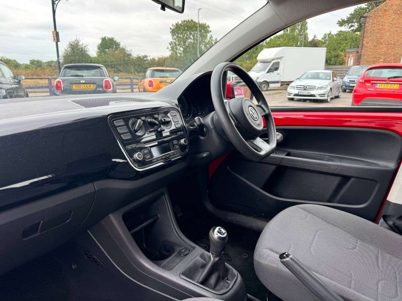2014 VOLKSWAGEN UP! 2014 VOLKSWAGEN UP!