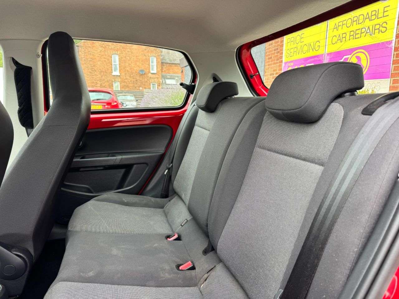 2014 VOLKSWAGEN UP! 2014 VOLKSWAGEN UP!