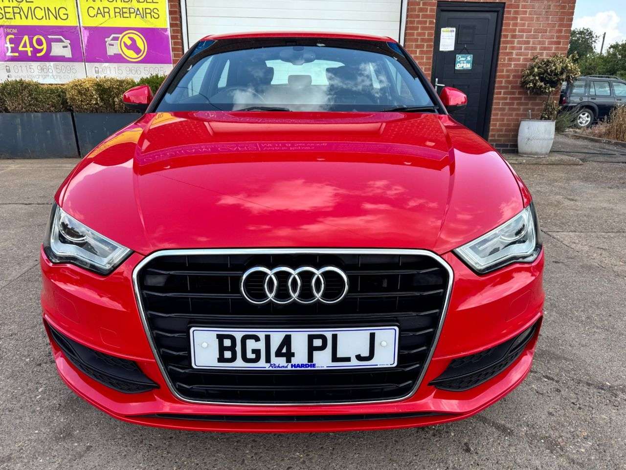 A 2014 AUDI A3 1.4 TFSI S line Hatchback 3dr Petrol Manual Euro 5 (s/s) (122 ps) A 2014 AUDI A3 1.4 TFSI S line Hatchback 3dr Petrol Manual Euro 5 (s/s) (122 ps)