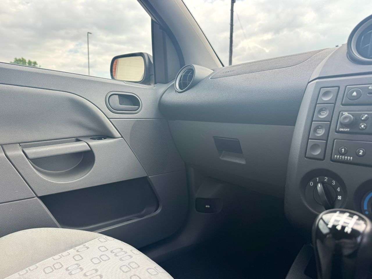 2003 FORD FIESTA 2003 FORD FIESTA