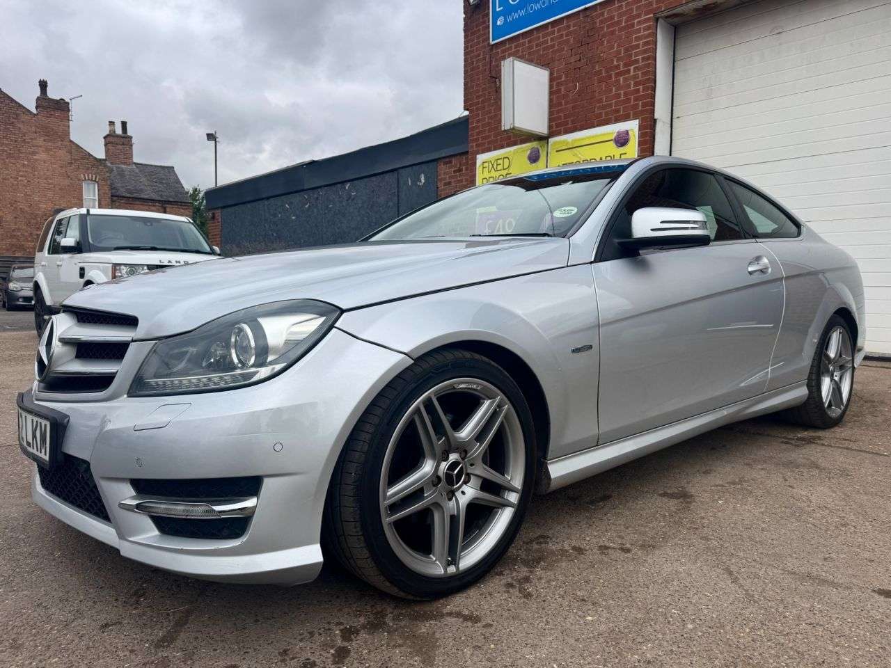 A 2012 MERCEDES C CLASS C220 CDI BLUEEFFICIENCY AMG SPORT A 2012 MERCEDES C CLASS C220 CDI BLUEEFFICIENCY AMG SPORT