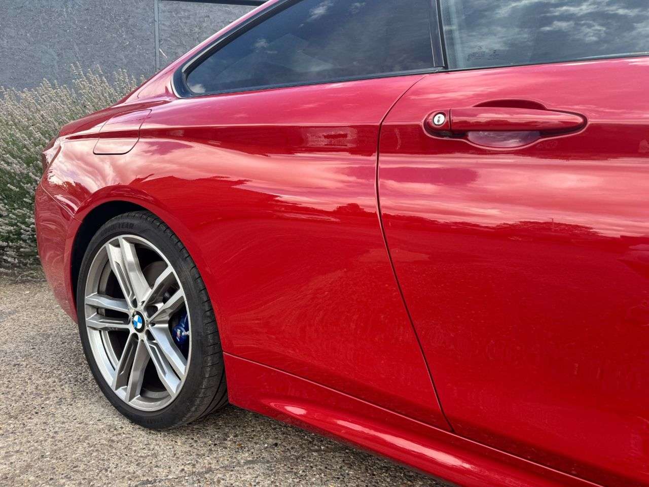 A 2019 BMW 4 SERIES 2.0 420d M Sport Coupe 2dr Diesel Auto Euro 6 (s/s) (190 ps) A 2019 BMW 4 SERIES 2.0 420d M Sport Coupe 2dr Diesel Auto Euro 6 (s/s) (190 ps)